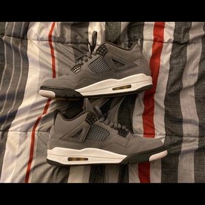 Jordan Retro 4 Cool Grey